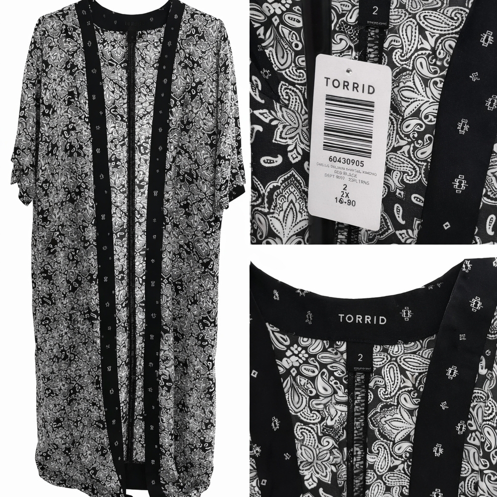 Torrid Black and White Patterned Kimono